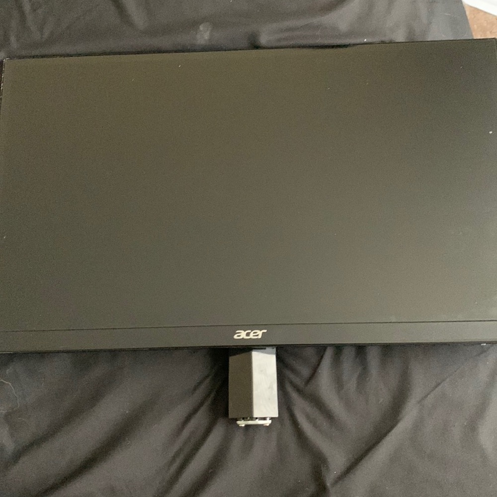 32’ gaming monitor